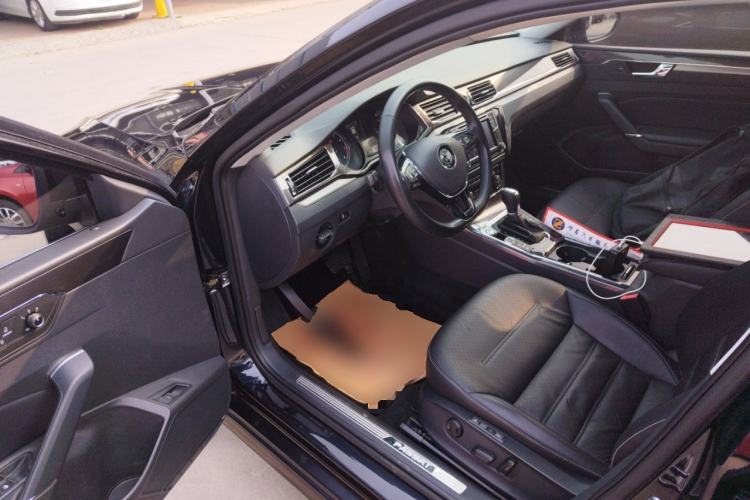 Used Volkswagen Passat 2017 330TSI DSG Prestige Edition Driver Seat