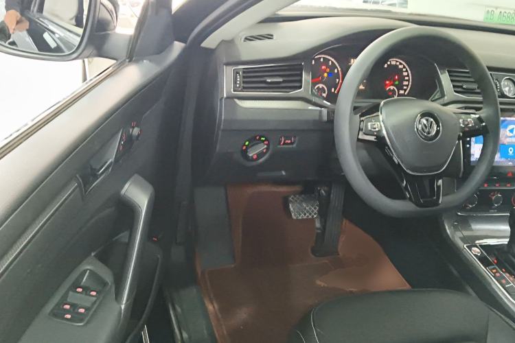 Used Volkswagen Passat 2017 280TSI DSG Luxury Edition Driver Seat