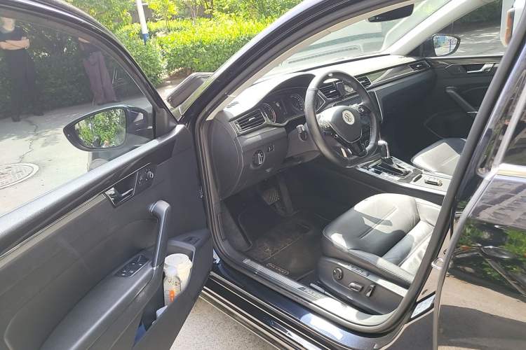 Used Volkswagen Passat 2017 330TSI DSG Prestige Edition Driver Seat