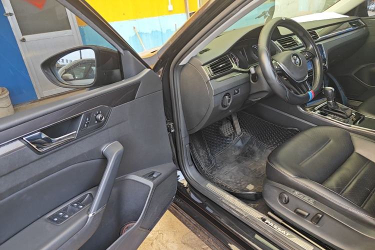 Used Volkswagen Passat 2017 380TSI DSG Prestige Edition Driver Seat