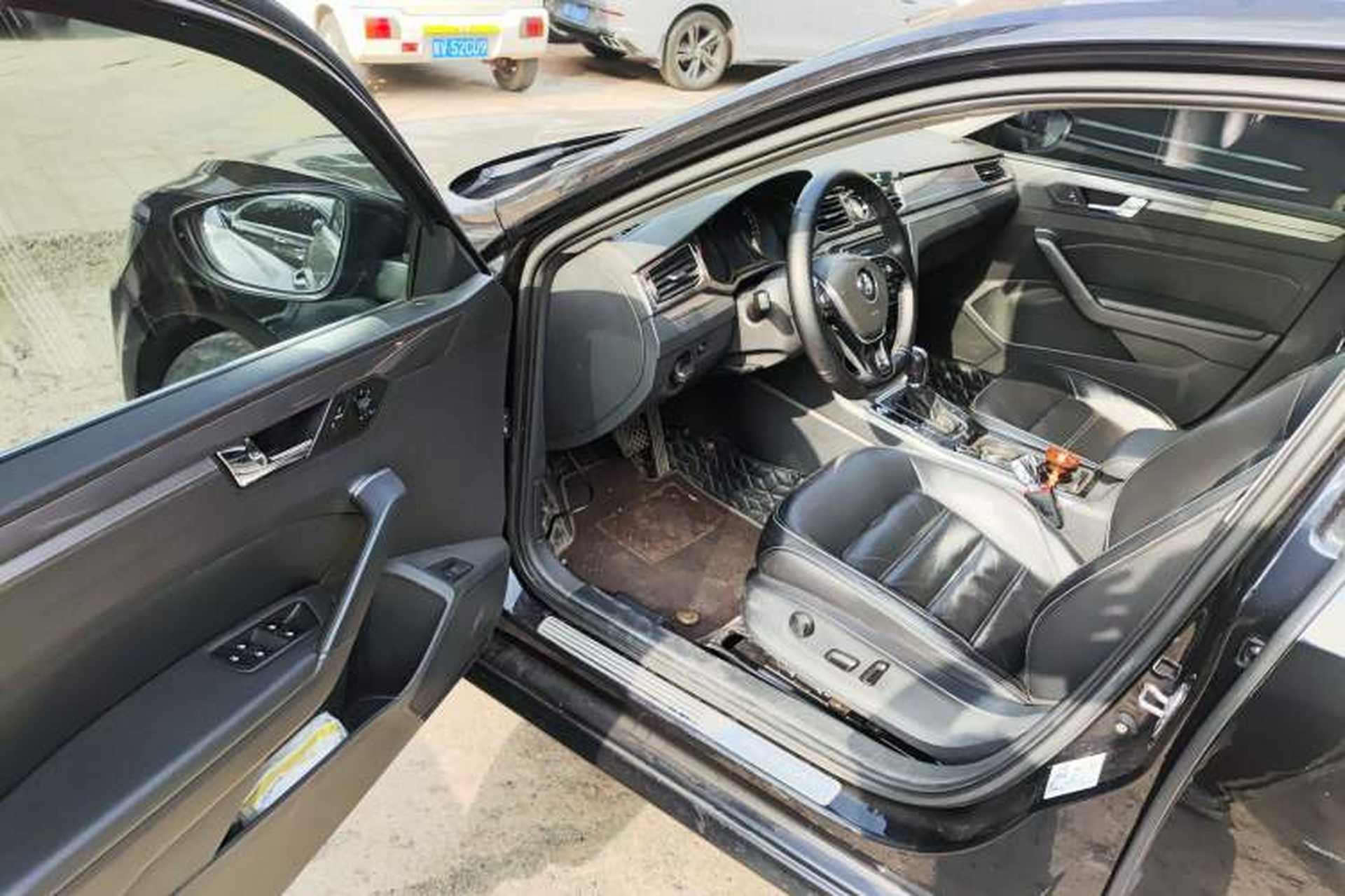 Used Volkswagen Passat 2017 280TSI DSG Luxury Edition Driver Seat