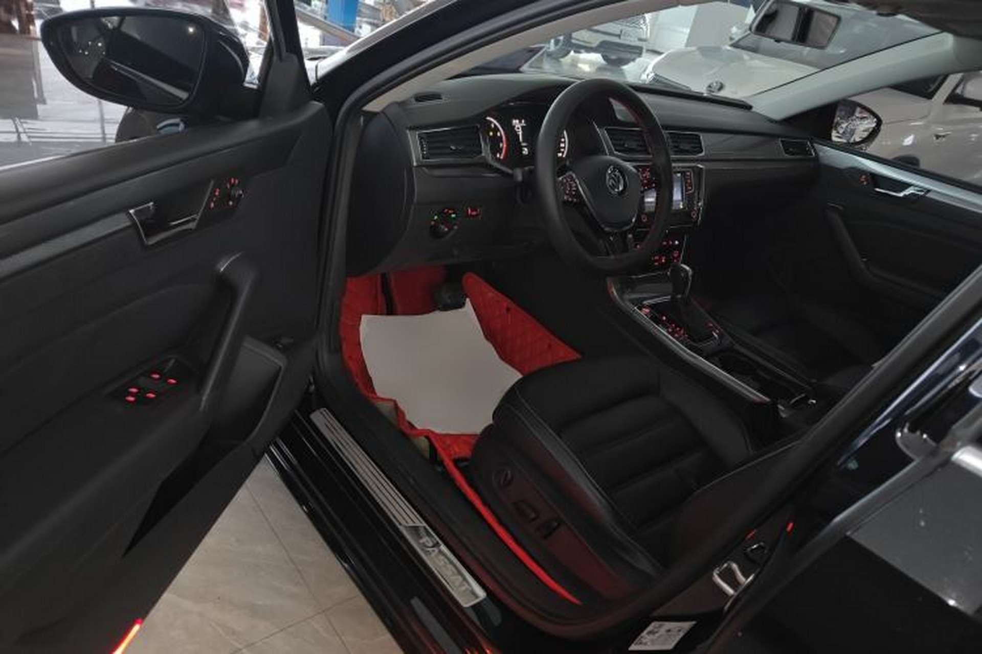 Used Volkswagen Passat 2017 330TSI DSG Luxury Edition Driver Seat