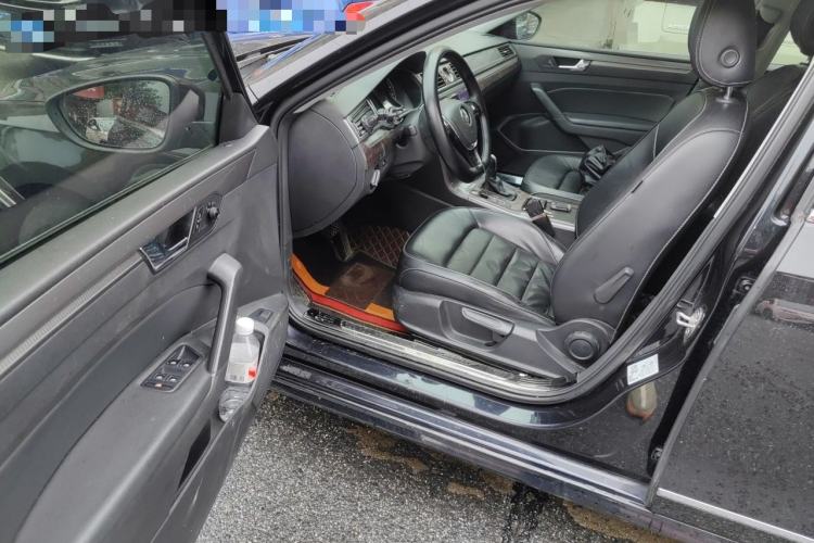 Used Volkswagen Passat 2017 1.8TSI DSG Government Procurement Version (CEA Engine) Driver Seat