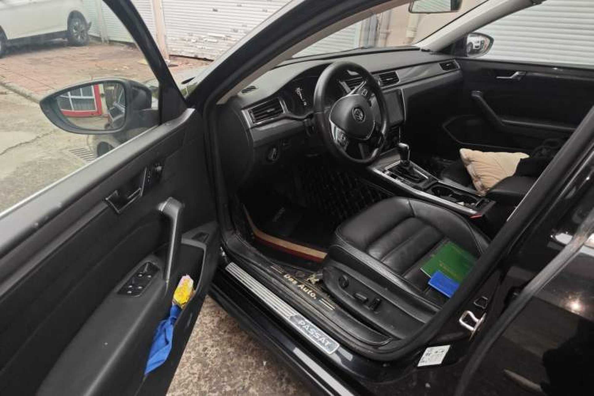 Used Volkswagen Passat 2017 330TSI DSG Luxury Edition Driver Seat