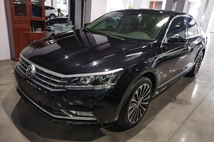 Used Volkswagen Passat 2017 330TSI DSG Prestige Edition Guazi used car, China used car export, Used car for sale, Used cars, Cheapest cars for sale