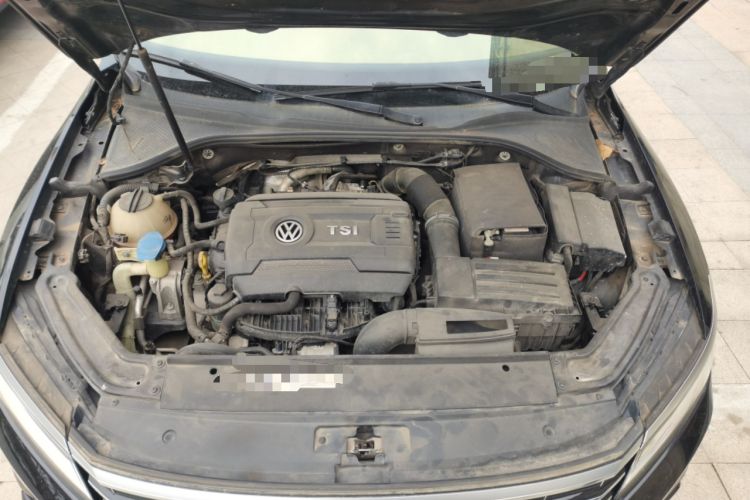 Used Volkswagen Passat 2017 330TSI DSG Luxury Edition Engine Bay