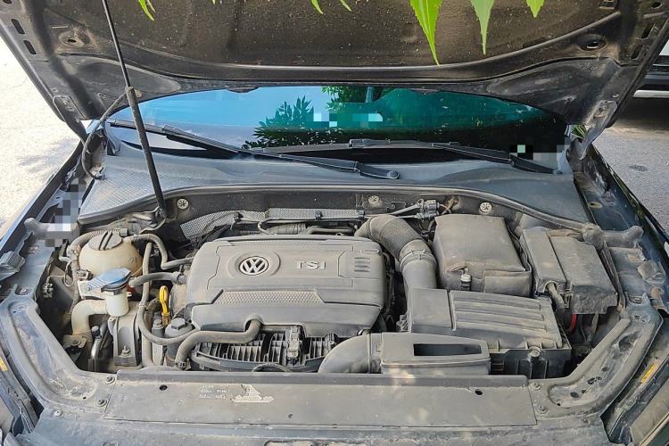 Used Volkswagen Passat 2017 330TSI DSG Luxury Edition Engine Bay