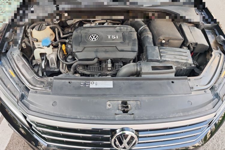Used Volkswagen Passat 2017 330TSI DSG Luxury Edition Engine Bay
