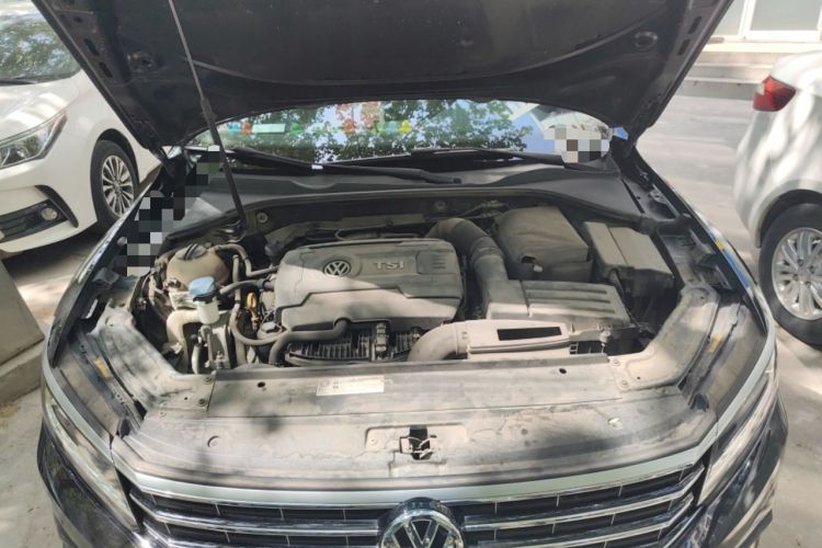Used Volkswagen Passat 2017 330TSI DSG Luxury Edition Engine Bay