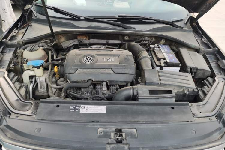 Used Volkswagen Passat 2017 330TSI DSG Prestige Edition Engine Bay