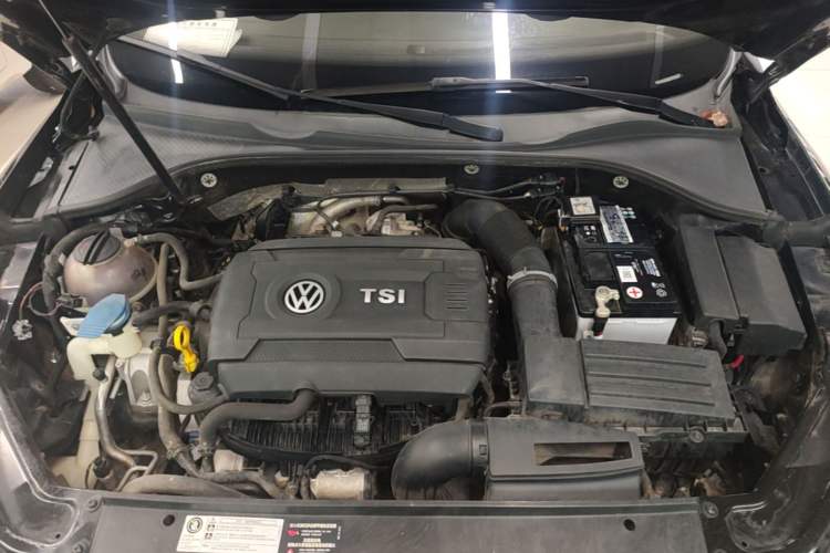 Used Volkswagen Passat 2017 330TSI DSG Luxury Edition Engine Bay