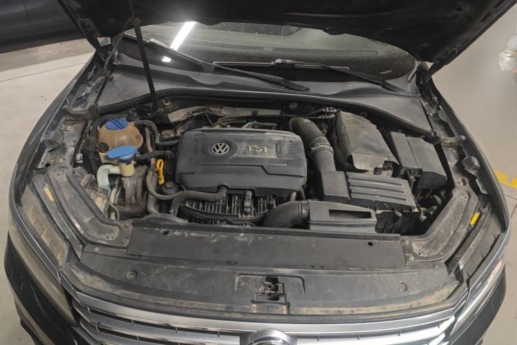 Used Volkswagen Passat 2017 330TSI DSG Prestige Edition Engine Bay