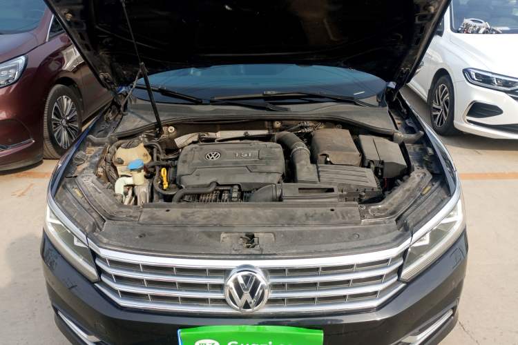 Used Volkswagen Passat 2017 330TSI DSG Prestige Edition Engine Bay