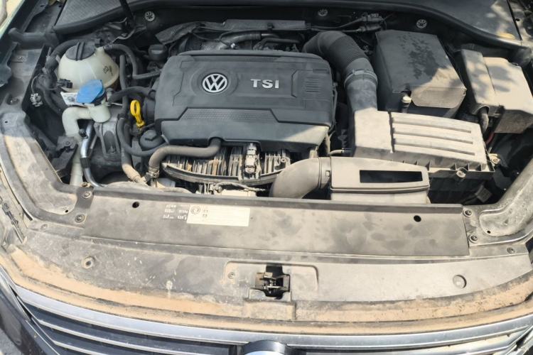 Used Volkswagen Passat 2017 330TSI DSG Luxury Edition Engine Bay