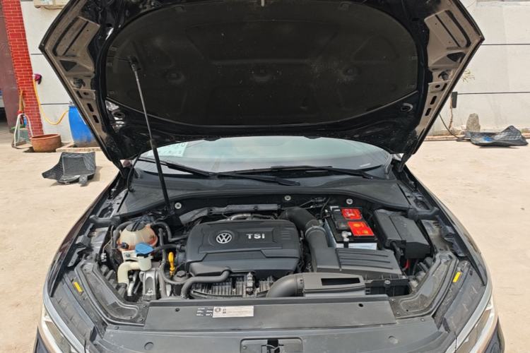 Used Volkswagen Passat 2017 330TSI DSG Prestige Edition Engine Bay