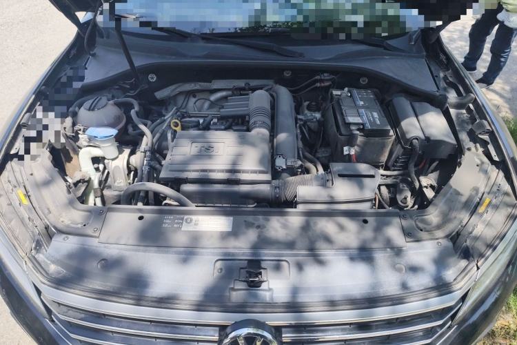 Used Volkswagen Passat 2017 280TSI DSG Luxury Edition Engine Bay