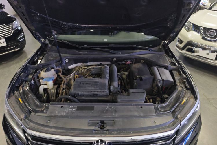 Used Volkswagen Passat 2017 280TSI DSG Luxury Edition Engine Bay