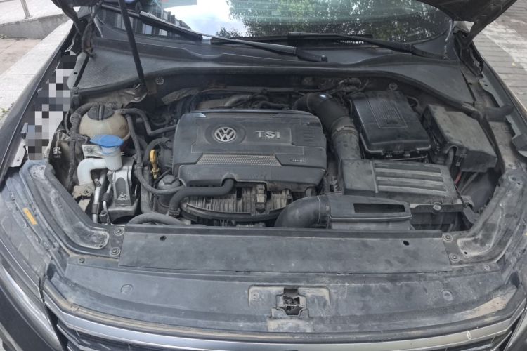 Used Volkswagen Passat 2017 330TSI DSG Luxury Edition Engine Bay