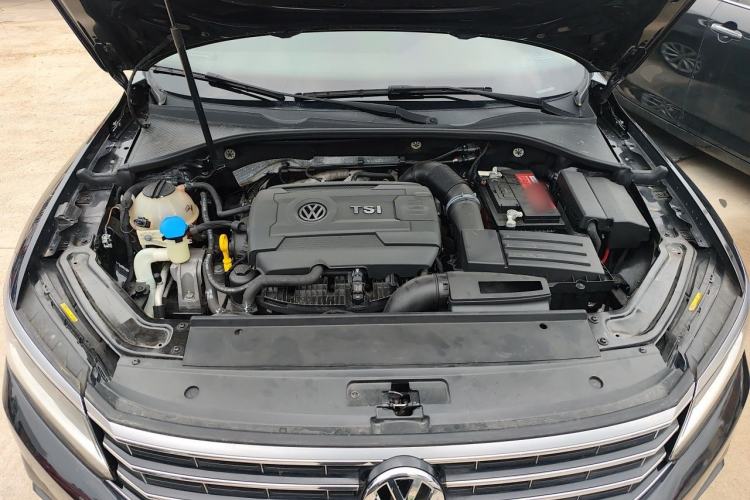 Used Volkswagen Passat 2017 330TSI DSG Luxury Edition Engine Bay