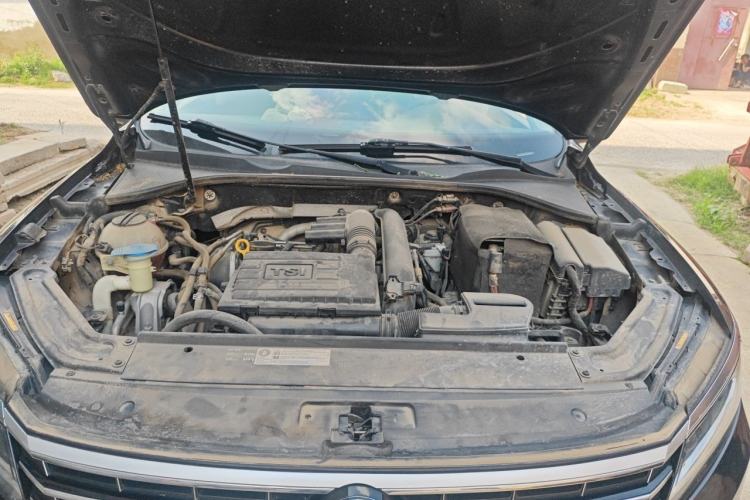 Used Volkswagen Passat 2017 280TSI DSG Luxury Edition Engine Bay