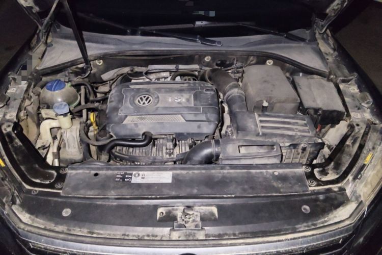 Used Volkswagen Passat 2017 330TSI DSG Luxury Edition Engine Bay
