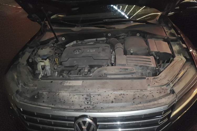 Used Volkswagen Passat 2017 330TSI DSG Luxury Edition Engine Bay