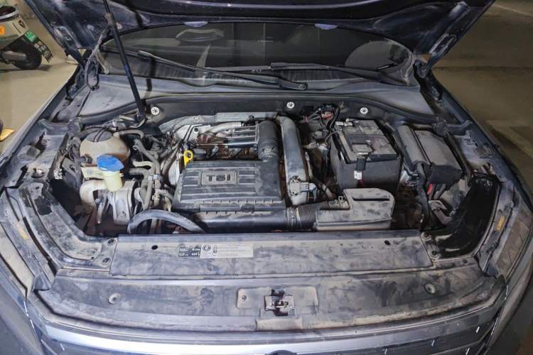Used Volkswagen Passat 2017 280TSI DSG Luxury Edition Engine Bay