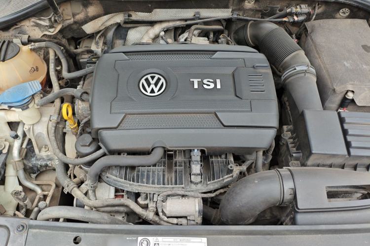 Used Volkswagen Passat 2017 330TSI DSG Luxury Edition Engine Bay