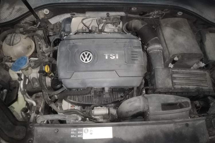 Used Volkswagen Passat 2017 330TSI DSG Luxury Edition Engine Bay
