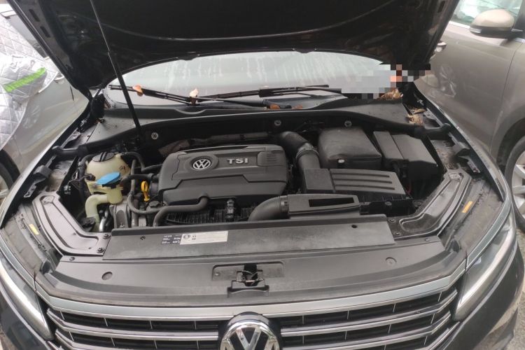 Used Volkswagen Passat 2017 330TSI DSG Luxury Edition Engine Bay