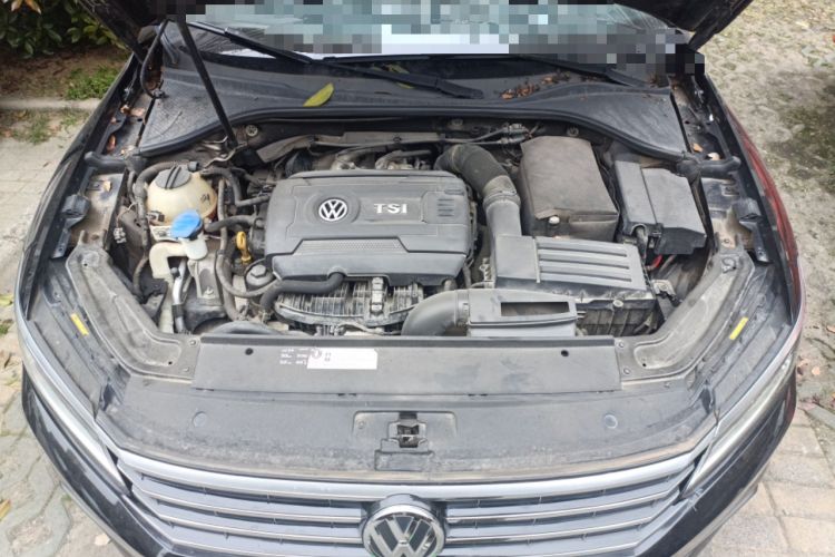 Used Volkswagen Passat 2017 330TSI DSG Luxury Edition Engine Bay