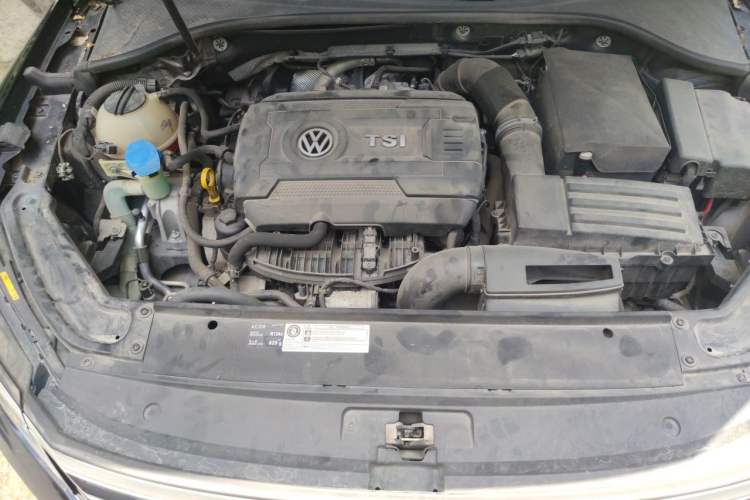 Used Volkswagen Passat 2017 330TSI DSG Luxury Edition Engine Bay