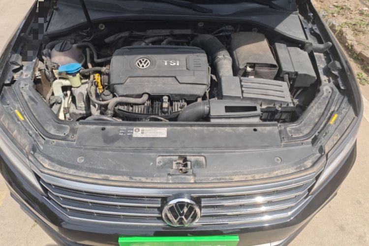 Used Volkswagen Passat 2017 330TSI DSG Luxury Edition Engine Bay