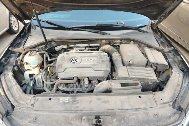 Used Volkswagen Passat 2017 330TSI DSG Luxury Edition Engine Bay