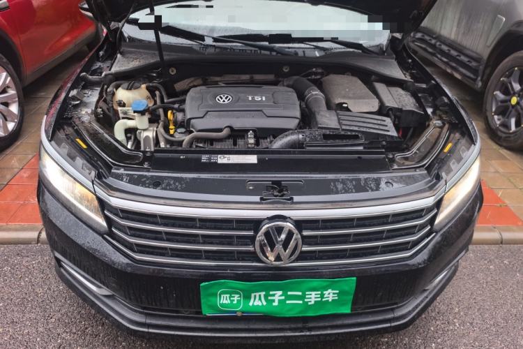 Used Volkswagen Passat 2017 330TSI DSG Luxury Edition Engine Bay