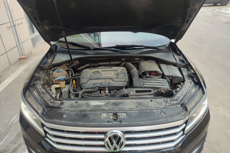 Used Volkswagen Passat 2017 330TSI DSG Prestige Edition Engine Bay