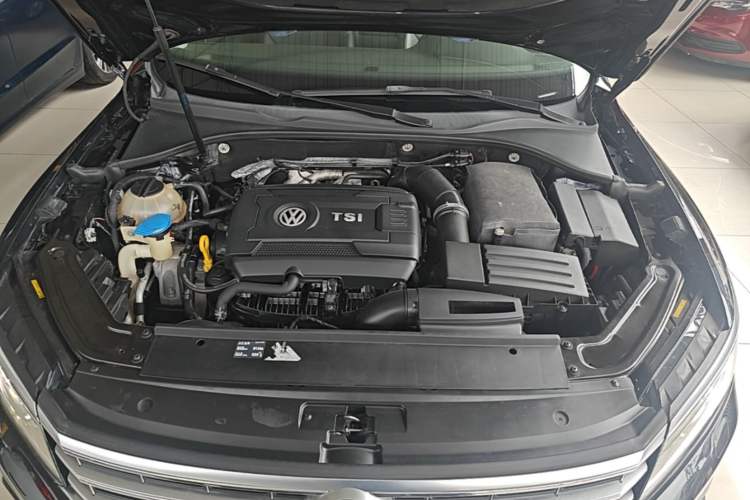 Used Volkswagen Passat 2017 330TSI DSG Prestige Edition Engine Bay