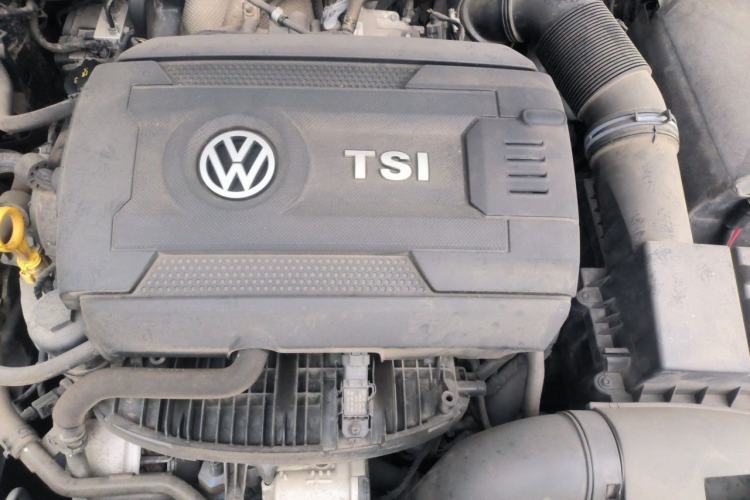 Used Volkswagen Passat 2017 330TSI DSG Luxury Edition Engine Bay