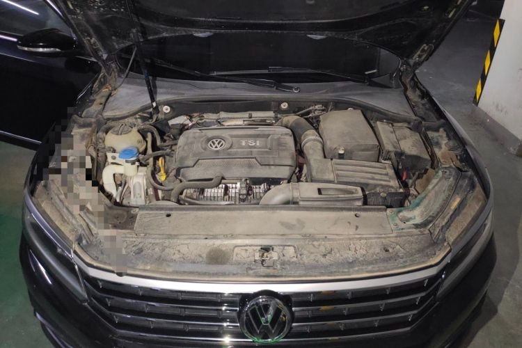 Used Volkswagen Passat 2017 330TSI DSG Luxury Edition Engine Bay