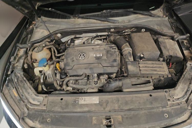 Used Volkswagen Passat 2017 330TSI DSG Luxury Edition Engine Bay