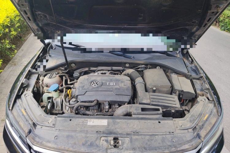 Used Volkswagen Passat 2017 330TSI DSG Luxury Edition Engine Bay