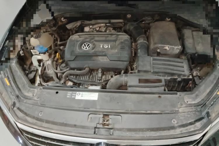 Used Volkswagen Passat 2017 330TSI DSG Luxury Edition Engine Bay
