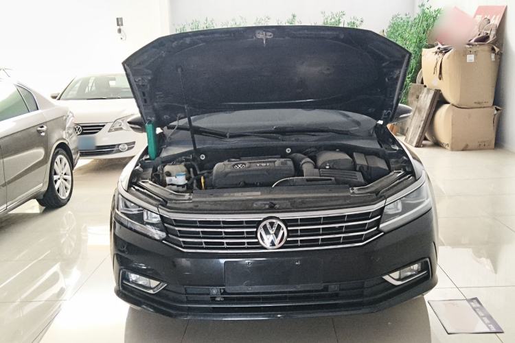 Used Volkswagen Passat 2017 330TSI DSG Luxury Edition Engine Bay