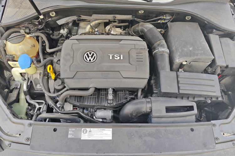 Used Volkswagen Passat 2017 330TSI DSG Luxury Edition Engine Bay
