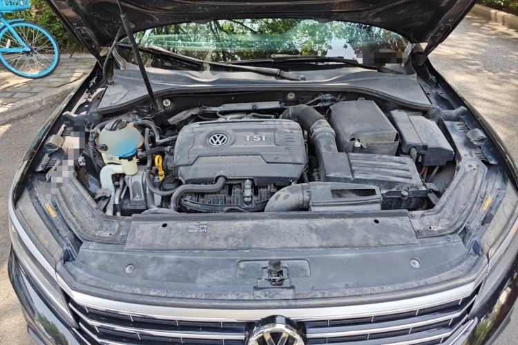 Used Volkswagen Passat 2017 330TSI DSG Luxury Edition Engine Bay