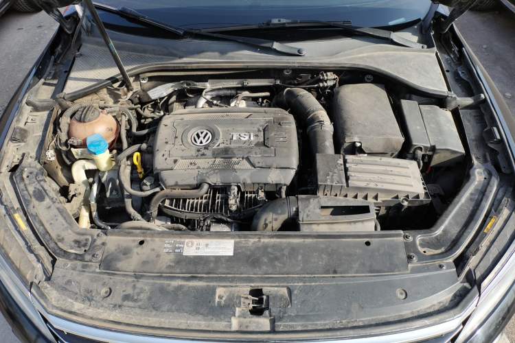 Used Volkswagen Passat 2017 330TSI DSG Luxury Edition Engine Bay