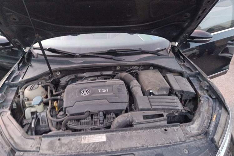Used Volkswagen Passat 2017 330TSI DSG Luxury Edition Engine Bay