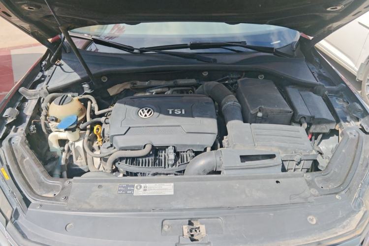 Used Volkswagen Passat 2017 330TSI DSG Luxury Edition Engine Bay