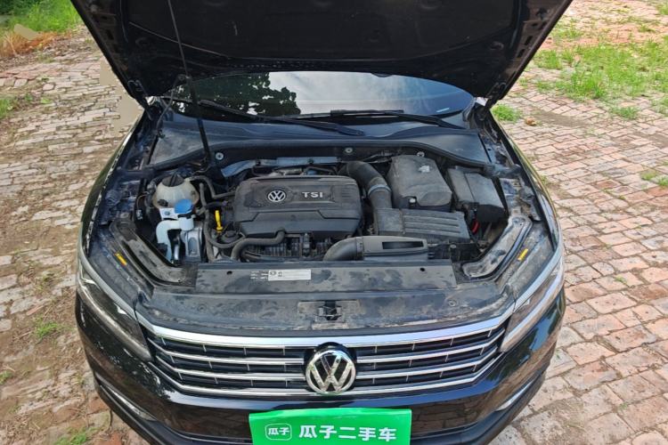 Used Volkswagen Passat 2017 330TSI DSG Luxury Edition Engine Bay