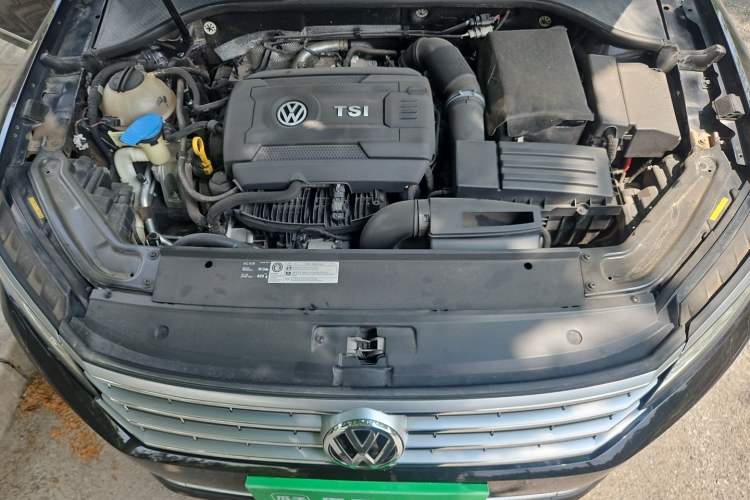 Used Volkswagen Passat 2017 380TSI DSG Prestige Edition Engine Bay